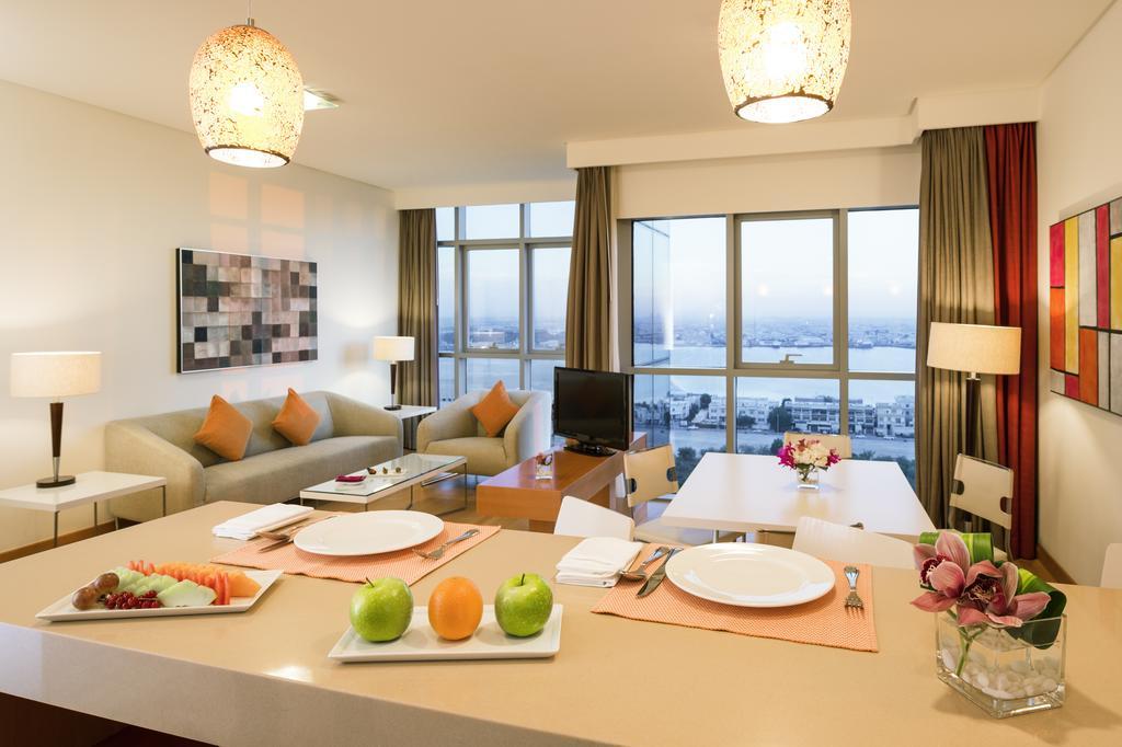 Hotel Ibis Abu Dhabi Gate Esterno foto