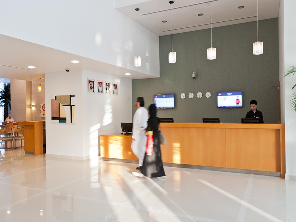 Hotel Ibis Abu Dhabi Gate Esterno foto